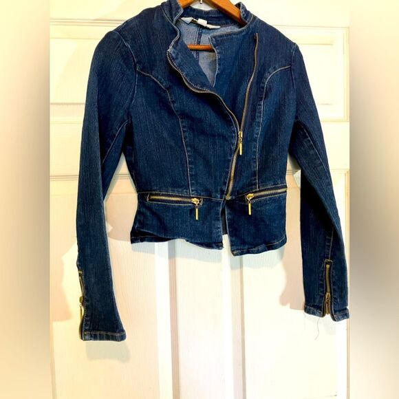 Nicki Minaj Jackets & Blazers - Nicki Minaj cropped jean jacket, excellent condition, size women’s extra small